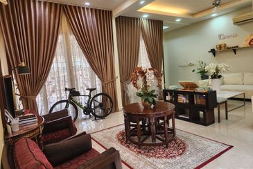 Bukit Jelutong 2 storey superlink house for sale