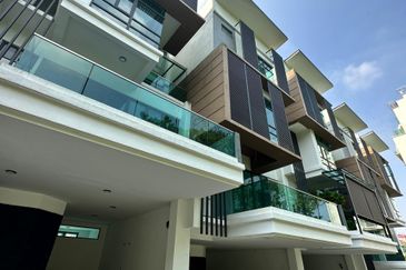 4 storey superlink for sale