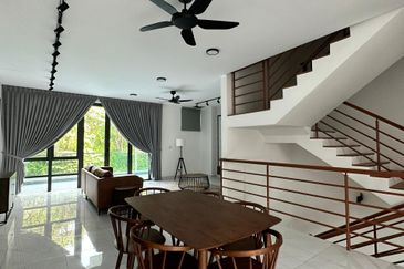 4 storey superlink for sale