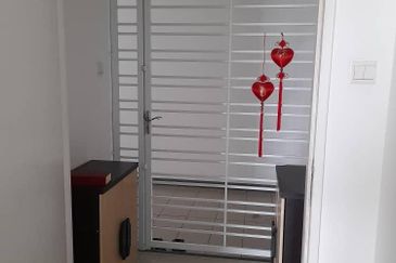 Lee Yuan condo for sale