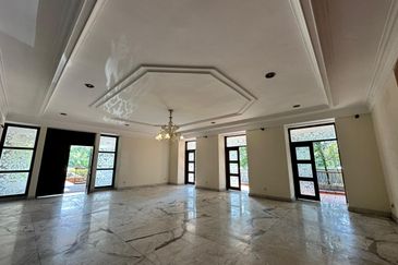 Taman Duta Massive Mansion for sale