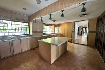 Taman Duta Massive Mansion for sale