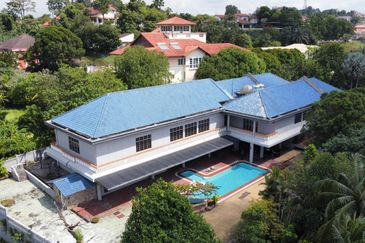 Taman Duta Massive Mansion for sale