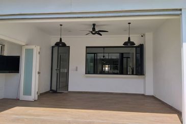 Stunning 2.5-Storey Link Intermediate Home in Taman Melawati