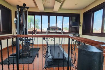 Titiwangsa luxurious bungalow for sale