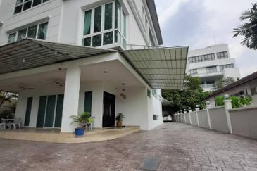 Persiaran Batai Barat