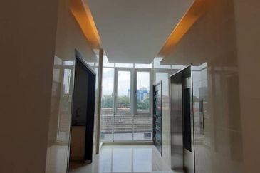 Persiaran Batai Barat