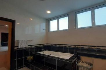 Persiaran Batai Barat