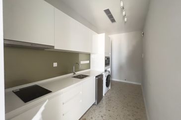 Pavilion Ceylon Hill