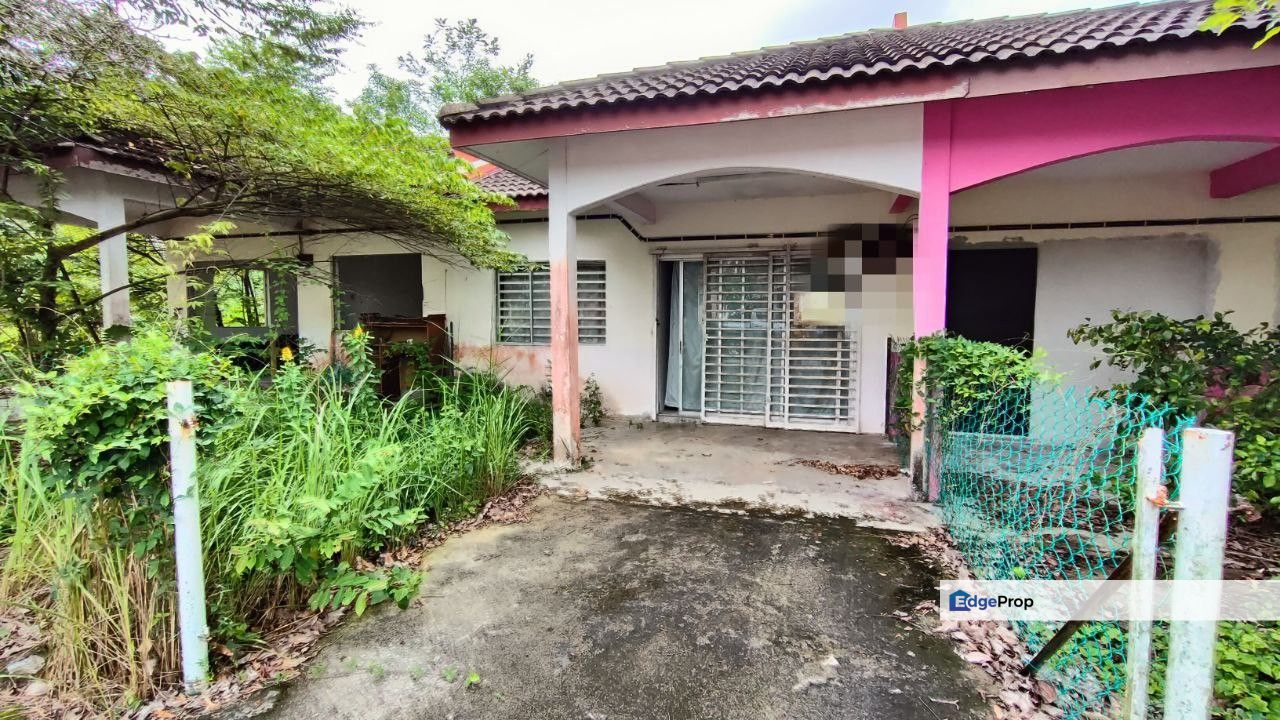 Taman Bukit Zamrud Single Storey Terrace Seremban, Negeri Sembilan, Seremban