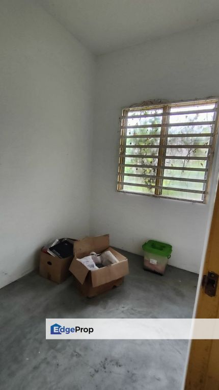 Taman Bukit Zamrud Single Storey Terrace Seremban, Negeri Sembilan, Seremban