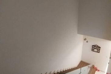 TAMAN BUKIT CHEMARA(CHEMARA HILL)