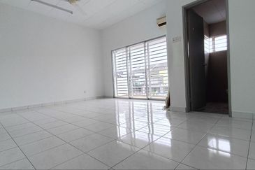 S2 HEIGHTS(SEREMBAN 2)