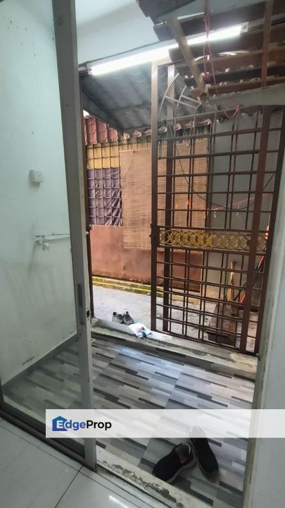 Dahlia Apartment Ground Floor Seremban 2 Full Loan, Negeri Sembilan, Seremban