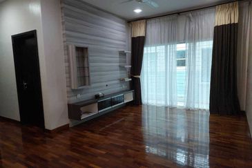 MYDiva, Perdana Lakeview East