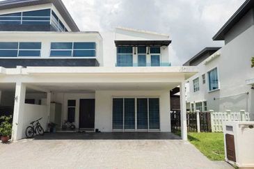 MYDiva, Perdana Lakeview East