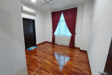 MYDiva, Perdana Lakeview East