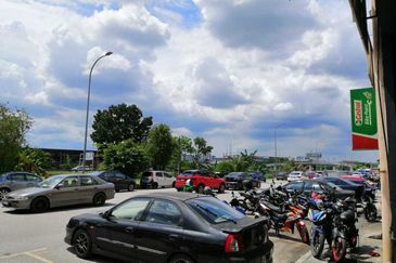 Pusat Komersial Seksyen 7