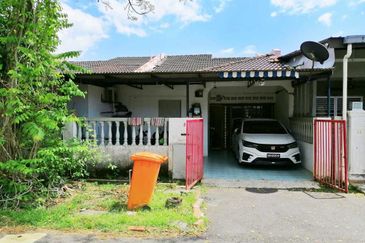 Taman Dato Hormat, Telok Panglima Garang