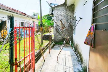 Taman Dato Hormat, Telok Panglima Garang