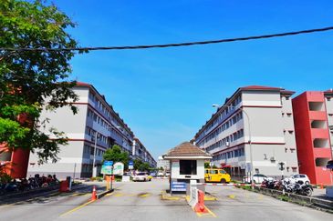 Rumah Pangsa Impian, Bandar Saujana Putra