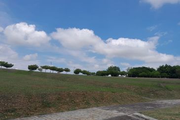 PREMIUM BUNGALOW LAND IN PRESINT 11 PERDANA HILLS, PUTRAJAYA FOR SALE