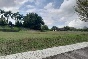 [EXCLUSIVE LOCATION ] Bungalow Land at Presint 11 Perdana Hills near to Prime Minister Residence
