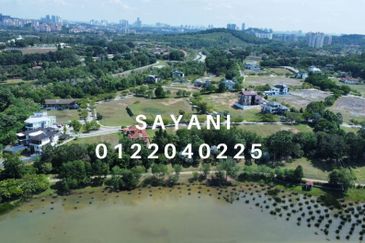 [EXCLUSIVE LOCATION ] Bungalow Land at Precint 11 Perdana Hills near to Prime Minister Residence