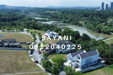 [EXCLUSIVE LOCATION ] Bungalow Land at Precint 11 Perdana Hills near to Prime Minister Residence