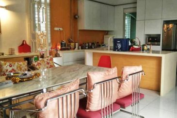 Perdana Lakeview East