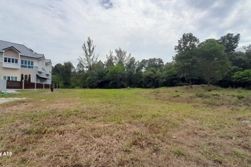 Perdana Lakeview East