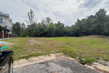 Perdana Lakeview East