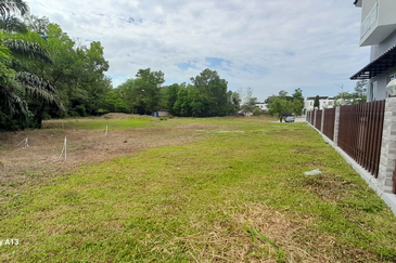 Perdana Lakeview East