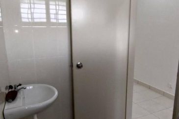 Jalan Kebun Nenas 2G/KS7