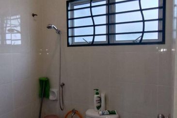 Jalan Kebun Nenas 2G/KS7