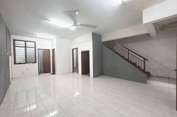 Jalan SP 4 @ Bandar Saujana Putra