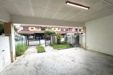 Jalan SP 4 @ Bandar Saujana Putra