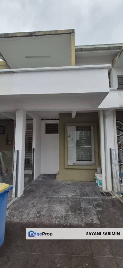 [READY TO MOVE IN] Upper Unit Town House Pearl Villa SP4 Bandar Saujana Putra. , Selangor, Bandar Saujana Putra