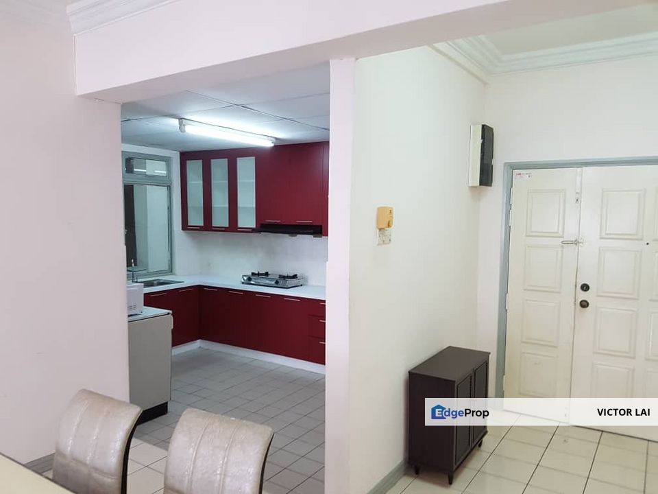 Fully furnished condo in beautiful Istara P.J., Selangor, Petaling Jaya