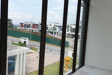 Kingsley Hills @ Putra Heights