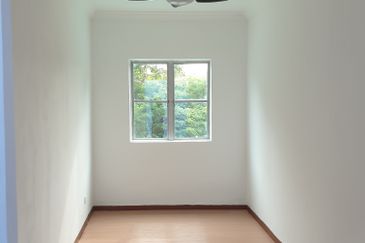 Jalan Putra Permai 10/1 Q