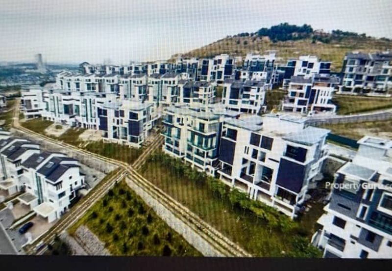 Kingsley Hill Semi D Putra Height