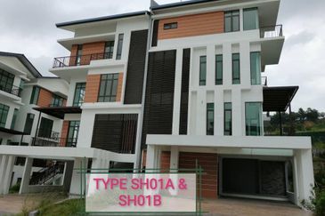 KINGLEYS HILL Semi D at PUTRA HEIGHT