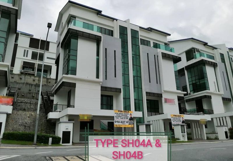 KINGLEYS HILL Semi D at PUTRA HEIGHT