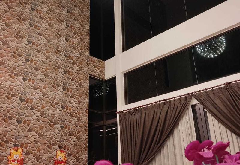 Subang Height East 3 storey Bungalow