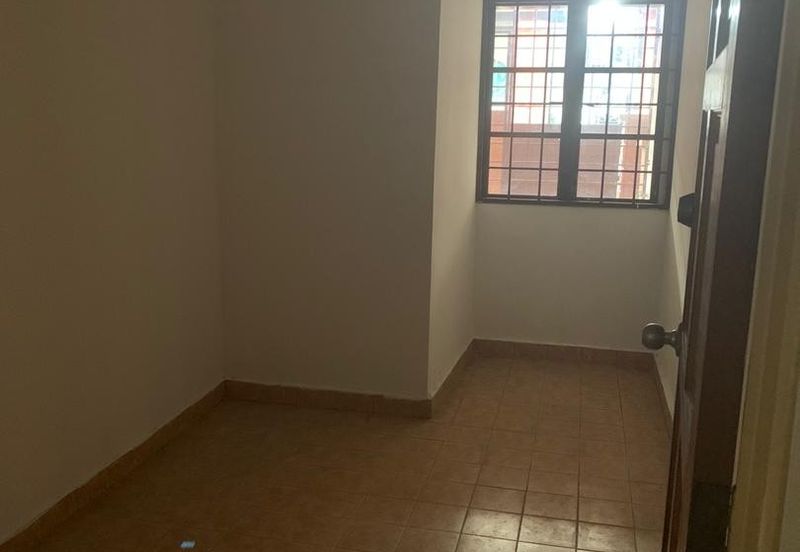 U8 U8 Bukit Jelutong 