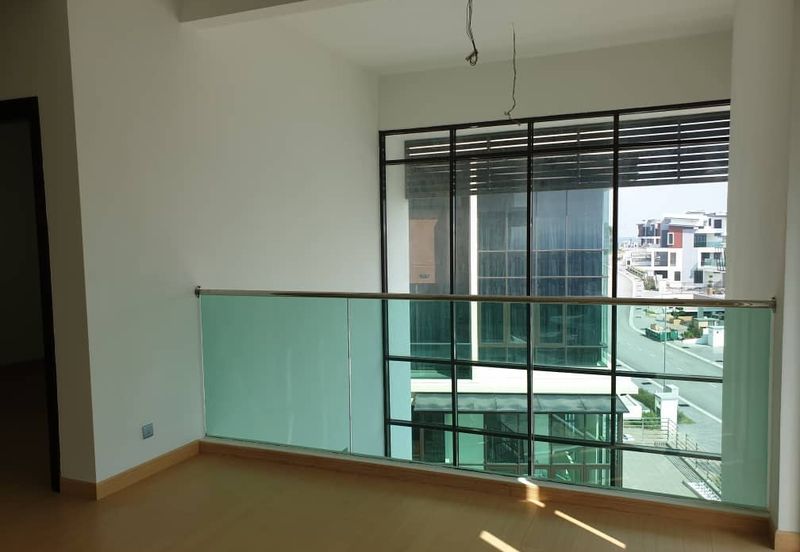 KINGLEYS HILL Semi D at PUTRA HEIGHT