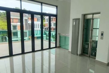 Kingsley Hills @ Putra Heights