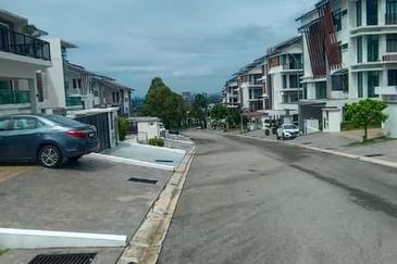 Kingsley Hills @ Putra Heights