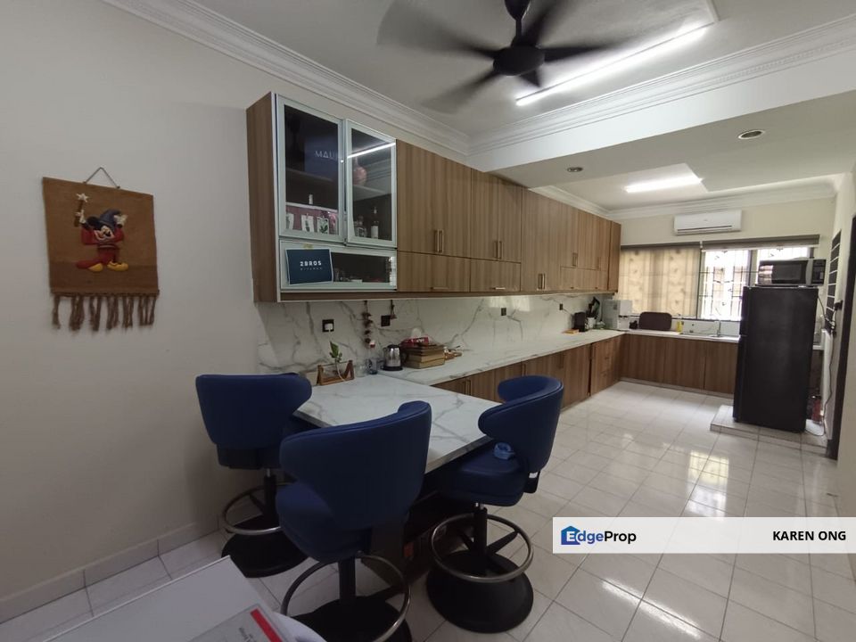 Tastefully renovated 2 Storey Terrace USJ 9, Selangor, USJ